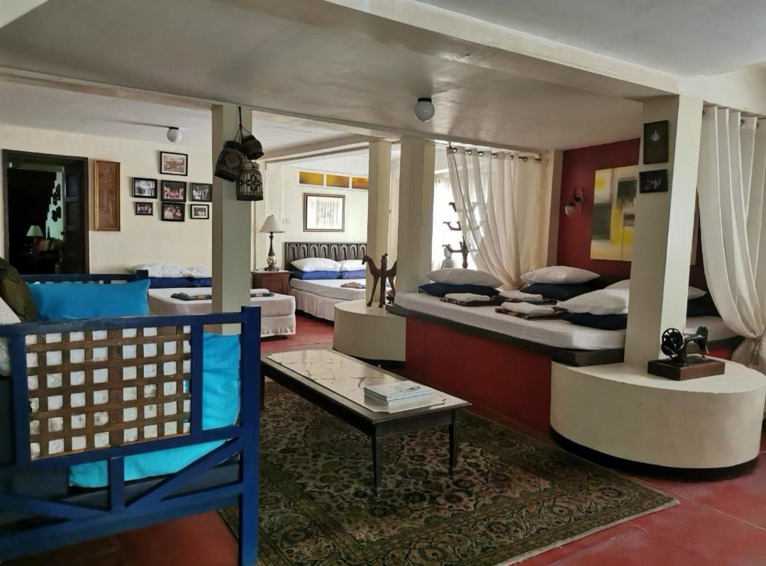 Casa Conchita Bed & Breakfast Taal Exterior foto